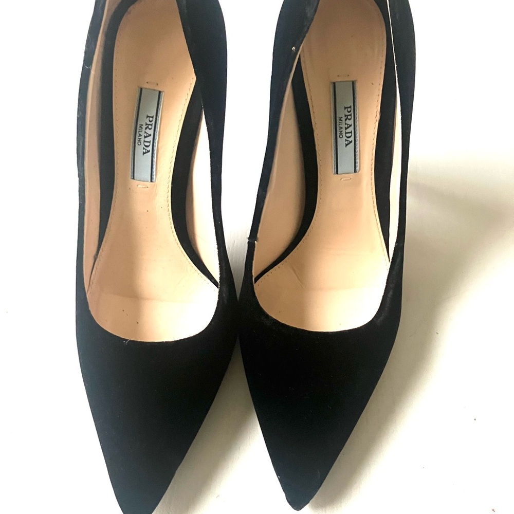 PRADA - black velvet heels SZ 37